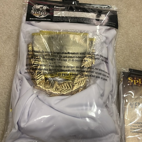 Venus and Caesar his and hers Halloween costumes NWT - Picture 2 of 5